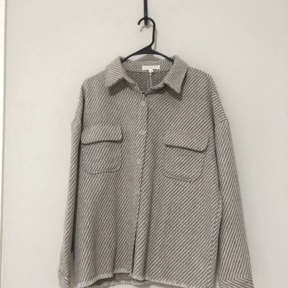 Cloud Ten jacket. Size S. Never worn.